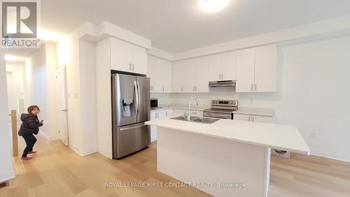 109 Sagewood Avenue, Barrie, ON - Indoor Photo Showing Kitchen With Double Sink