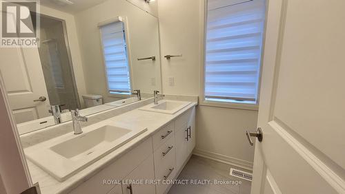 109 Sagewood Avenue, Barrie, ON - Indoor Photo Showing Bathroom