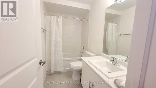 109 Sagewood Avenue, Barrie, ON - Indoor Photo Showing Bathroom