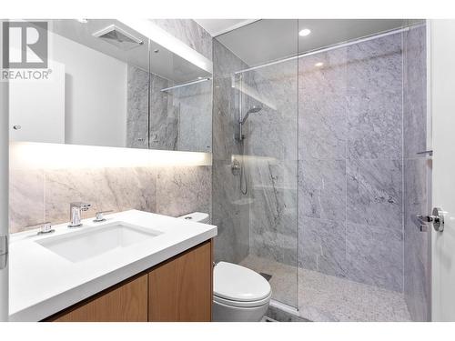 3009 6588 Nelson Avenue, Burnaby, BC - Indoor Photo Showing Bathroom