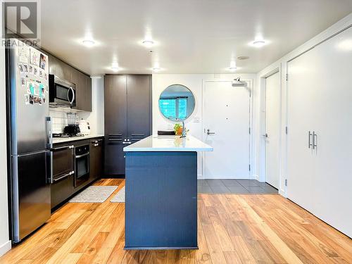 411 522 W 8Th Avenue, Vancouver, BC - Indoor Photo Showing Kitchen