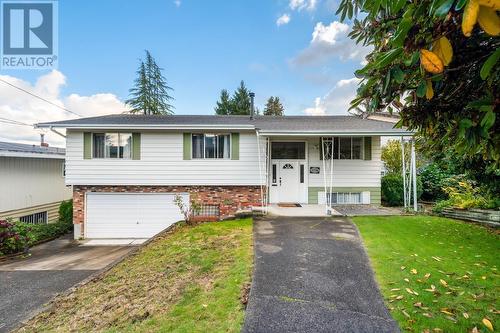 5136 Sussex Avenue, Burnaby, BC - Outdoor With Facade