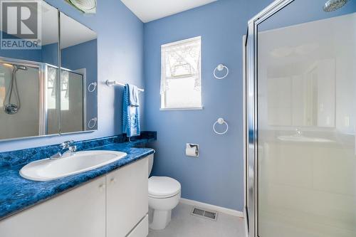 5136 Sussex Avenue, Burnaby, BC - Indoor Photo Showing Bathroom