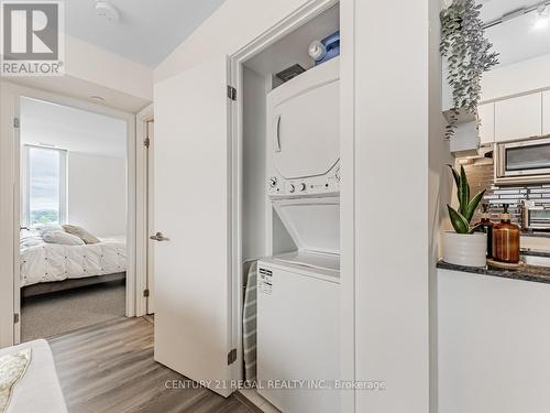 1311 - 120 Varna Drive, Toronto, ON - Indoor Photo Showing Laundry Room