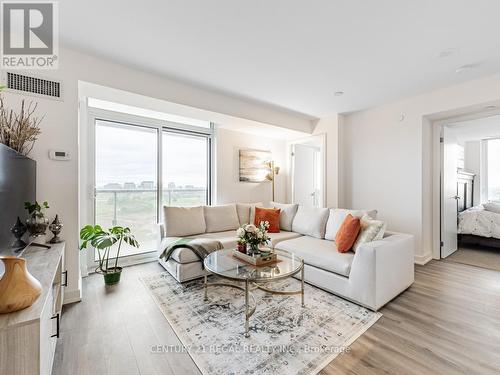 1311 - 120 Varna Drive, Toronto, ON - Indoor Photo Showing Living Room