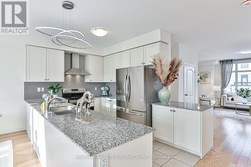 62 William Saville Street, Markham, ON - Indoor Photo Showing Kitchen With Double Sink With Upgraded Kitchen