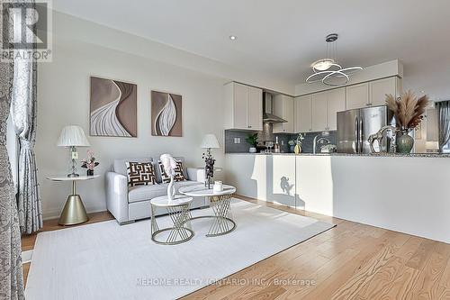 62 William Saville Street, Markham, ON - Indoor Photo Showing Kitchen