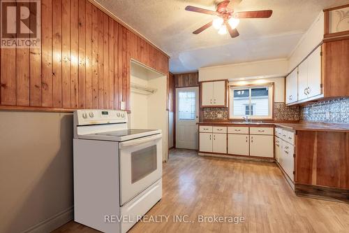 254 Darling Street, Brantford, ON - Indoor Photo Showing Kitchen