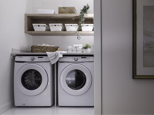 #605 19953 76 Avenue, Langley, BC - Indoor Photo Showing Laundry Room