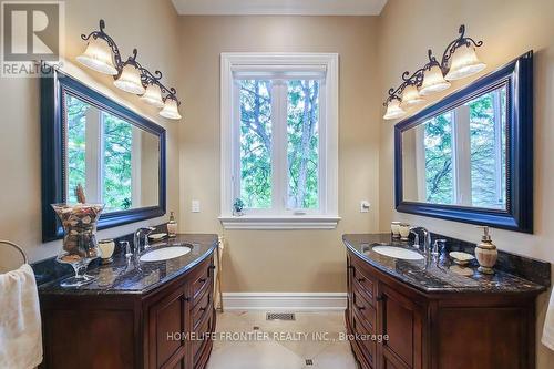 7645 16Th Side Road, King, ON - Indoor Photo Showing Bathroom