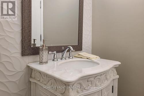 7645 16Th Side Road, King, ON - Indoor Photo Showing Bathroom