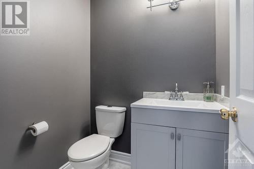 137 Ballance Drive, Ottawa, ON - Indoor Photo Showing Bathroom