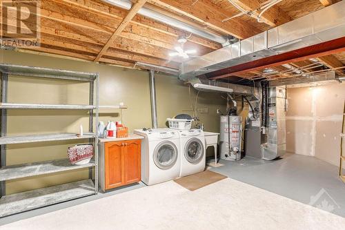 137 Ballance Drive, Ottawa, ON - Indoor Photo Showing Laundry Room