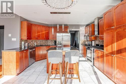 137 Ballance Drive, Ottawa, ON - Indoor Photo Showing Kitchen