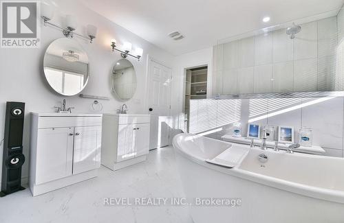 1221 Dalton Road, Timmins (Dalton Rd.), ON - Indoor Photo Showing Bathroom