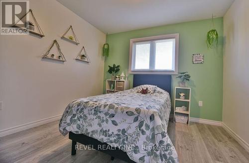 1221 Dalton Road, Timmins (Dalton Rd.), ON - Indoor Photo Showing Bedroom