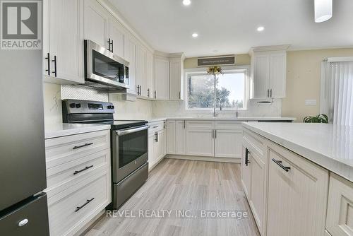 1221 Dalton Road, Timmins (Dalton Rd.), ON - Indoor Photo Showing Kitchen With Upgraded Kitchen