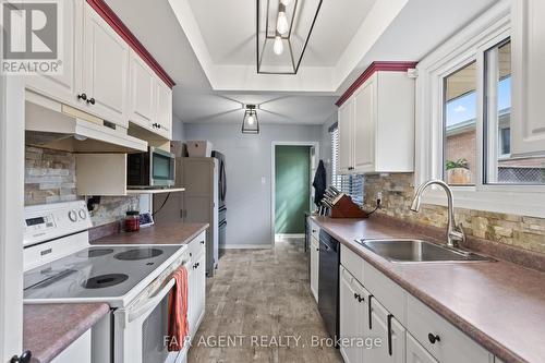 28 Archer Crescent, London, ON - Indoor Photo Showing Kitchen