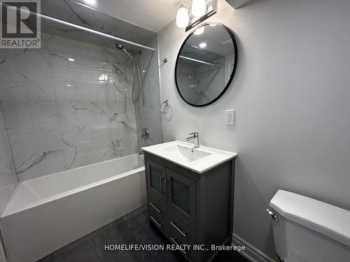 B - 23 Markwood Drive, Kitchener, ON - Indoor Photo Showing Bathroom