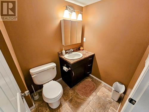 2220 Pine Street, Prince George, BC - Indoor Photo Showing Bathroom