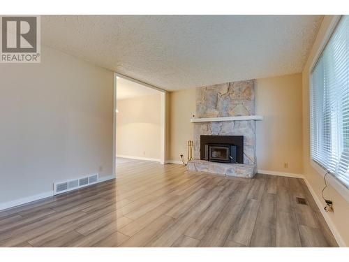 2895 Wildwood Crescent, Prince George, BC - Indoor Photo Showing Living Room With Fireplace