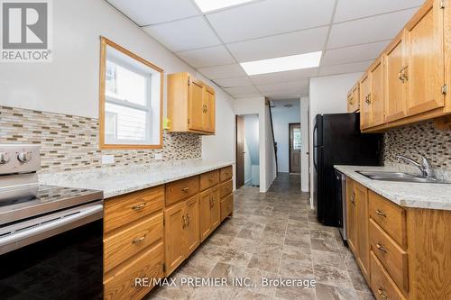 391 Queen Street, Newmarket, ON - Indoor Photo Showing Kitchen