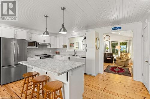 18 Bartley Lane, South Bruce Peninsula, ON - Indoor Photo Showing Kitchen With Double Sink With Upgraded Kitchen