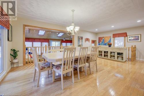 61 Renwick Avenue, Cambridge, ON - Indoor Photo Showing Dining Room