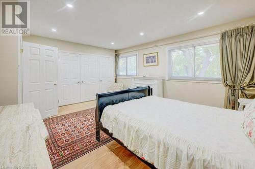 61 Renwick Avenue, Cambridge, ON - Indoor Photo Showing Bedroom