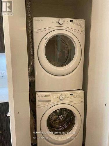 5107 - 1 Bloor Street, Toronto, ON - Indoor Photo Showing Laundry Room