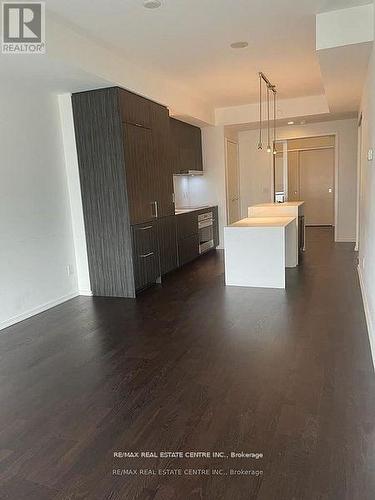 5107 - 1 Bloor Street, Toronto, ON - Indoor Photo Showing Kitchen