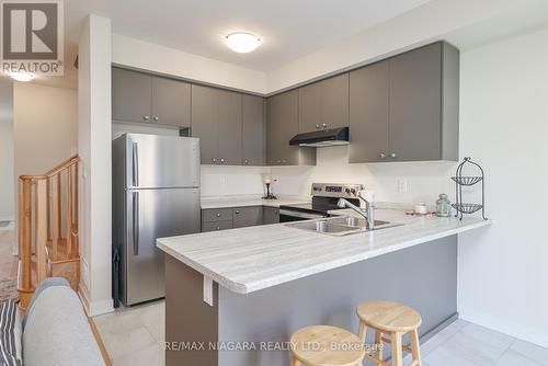 77 Keelson Street, Welland, ON - Indoor Photo Showing Kitchen With Stainless Steel Kitchen With Double Sink