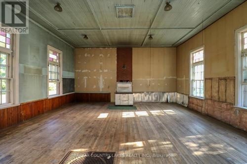 678 Sandringham Road, Kawartha Lakes, ON - Indoor Photo Showing Other Room