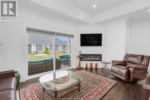 445 Brunmar Crescent, Lakeshore, ON - Indoor Photo Showing Living Room With Fireplace