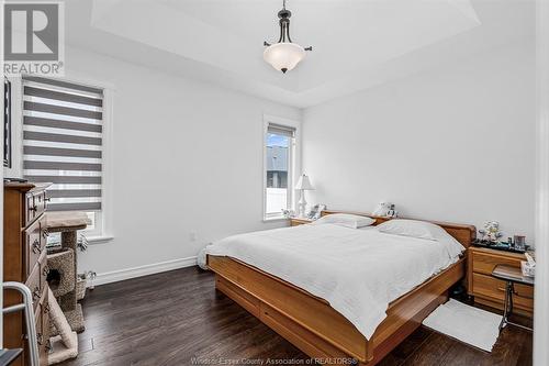 445 Brunmar Crescent, Lakeshore, ON - Indoor Photo Showing Bedroom