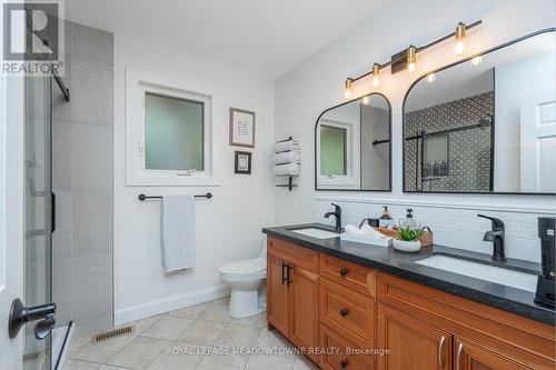 27 Tweedle Street, Halton Hills, ON - Indoor Photo Showing Bathroom