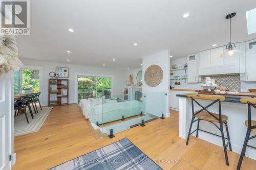 27 Tweedle Street, Halton Hills, ON - Indoor Photo Showing Kitchen