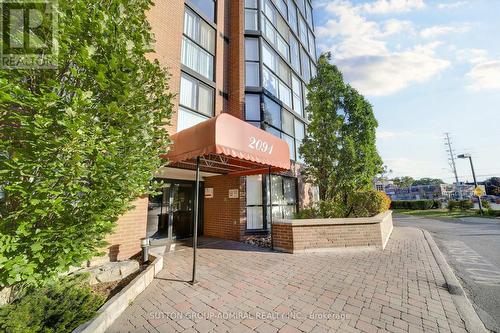 706 - 2091 Hurontario Street, Mississauga, ON - Outdoor