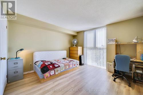 706 - 2091 Hurontario Street, Mississauga, ON - Indoor Photo Showing Bedroom