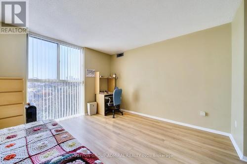 706 - 2091 Hurontario Street, Mississauga, ON - Indoor