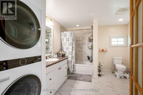 69 Hopkins Line, Kawartha Lakes, ON - Indoor Photo Showing Bathroom