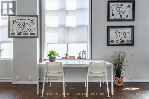 101 - 11 Rebecca Street, Hamilton, ON - Indoor Photo Showing Dining Room