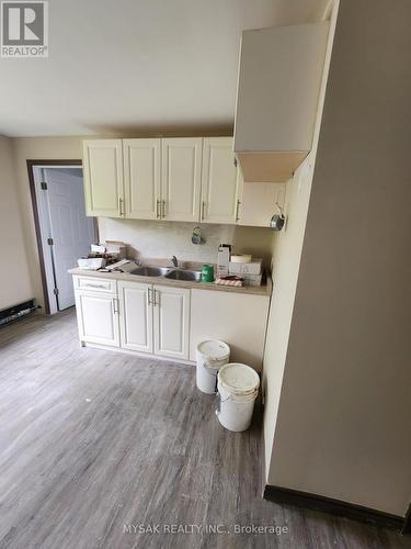 4118 Main Street, Niagara Falls, ON - Indoor Photo Showing Kitchen With Double Sink