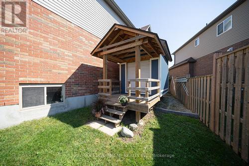 8 Oakes Court, Guelph, ON - Outdoor With Deck Patio Veranda With Exterior