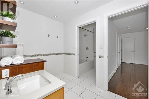 1282 Jester Court, Manotick, ON - Indoor Photo Showing Bathroom