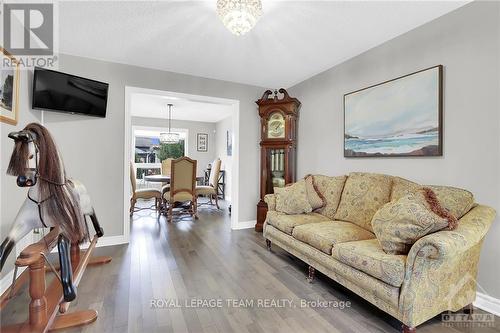 638 Robert Hill Street, Mississippi Mills, ON - Indoor Photo Showing Living Room