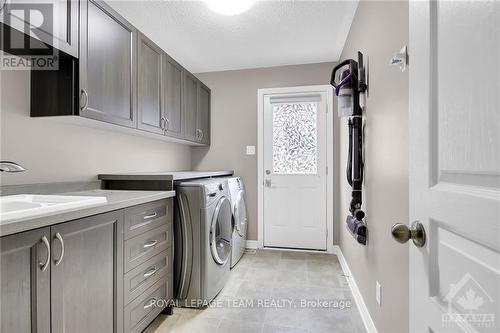 638 Robert Hill Street, Mississippi Mills, ON - Indoor Photo Showing Laundry Room