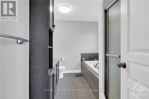 638 Robert Hill Street, Mississippi Mills, ON - Indoor Photo Showing Bathroom