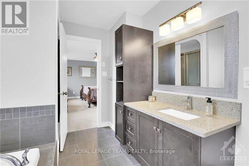 638 Robert Hill Street, Mississippi Mills, ON - Indoor Photo Showing Bathroom