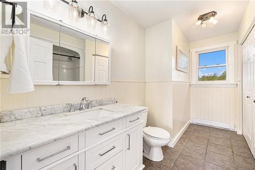 4pc.  Bathroom with main floor laundry. Fantastic feature. - 126 Code Road, Perth, ON - Indoor Photo Showing Bathroom